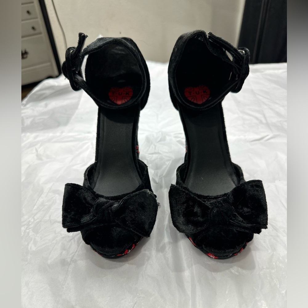 T.U.K Black Velvet Heels with Bow Accent - Picture 8 of 10